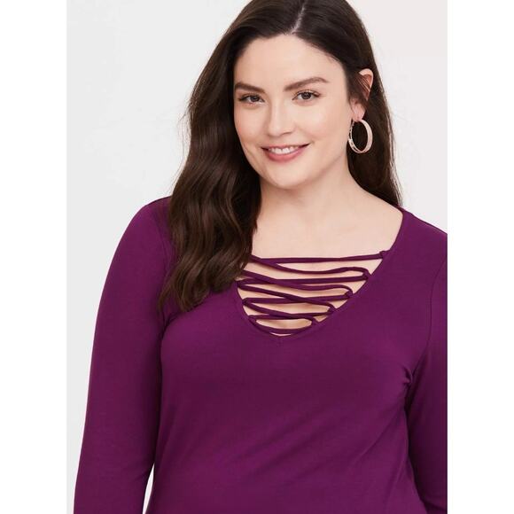 Torrid Berry Romance Lattice Tee Womens Size 2X Relaxed Soft Knit Pullover Top - Picture 4 of 11